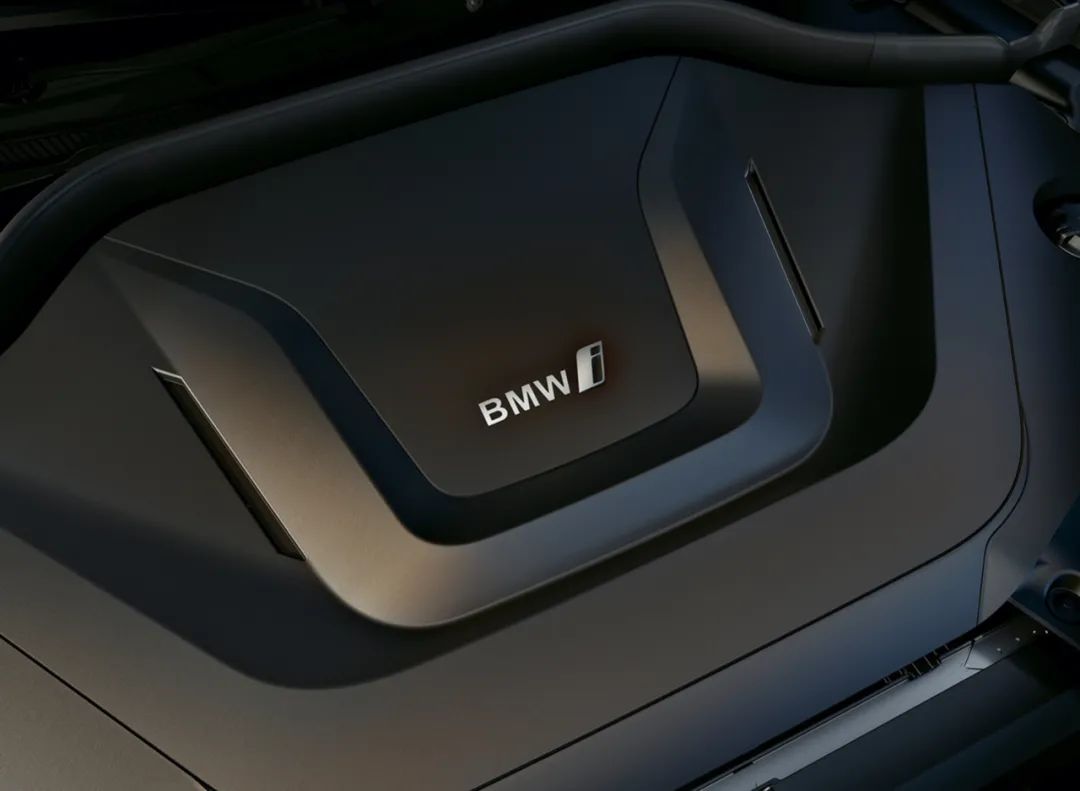 BMW iX3：令人信赖的现在与值得期待的未来